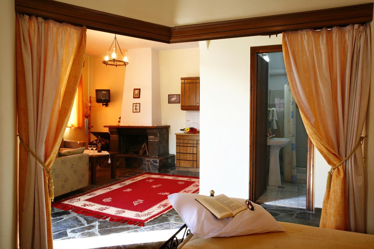 Morfi Hotel Kerkíni Buitenkant foto